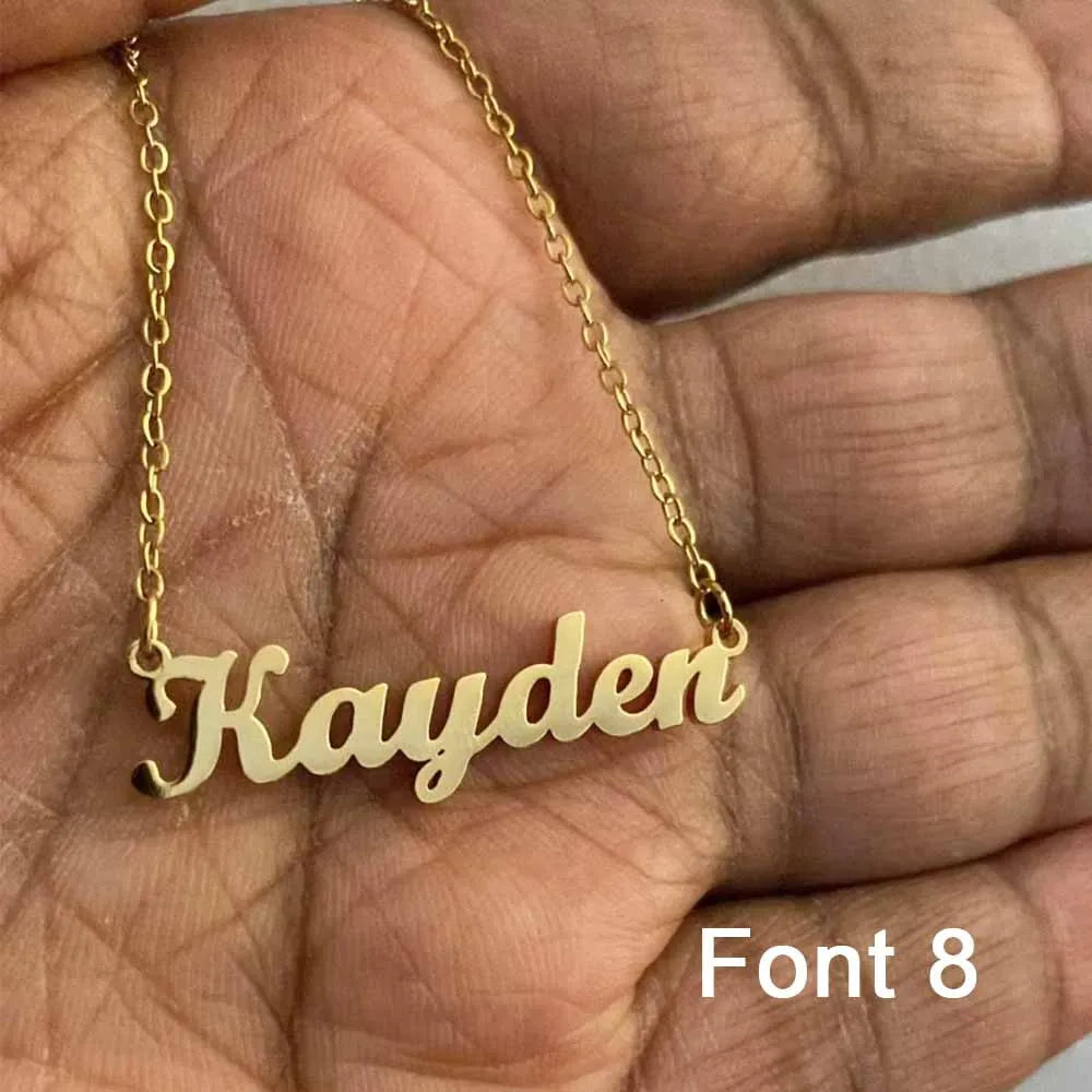 Élan Signature Name Necklace